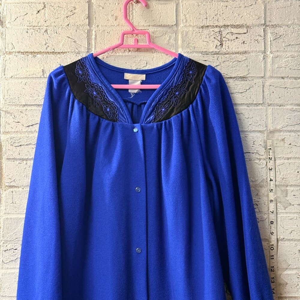Vintage Cuddle Royal Blue House Dress Snap Front Embroidered Yoke Robe L - Picture 2 of 10